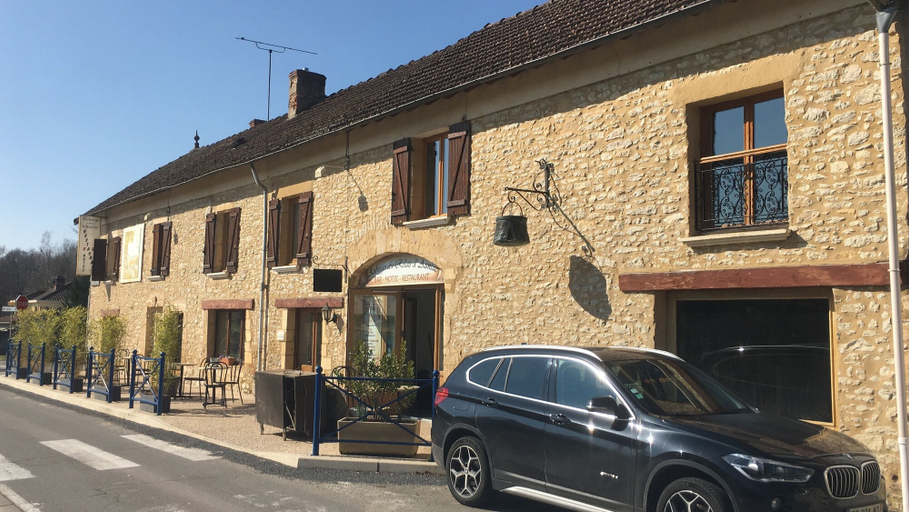Exterior & Views, Auberge du relais d Auniac, Lot