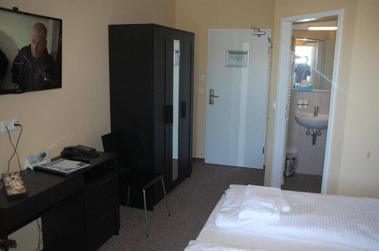 Bedroom 4, CASILINO Hotel A 20 Wismar, Nordwestmecklenburg