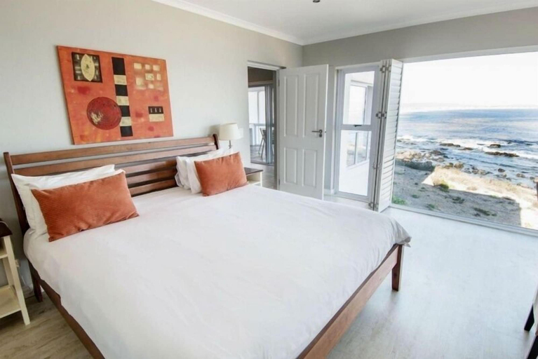 Bedroom 2, Zeezicht Apartments, West Coast