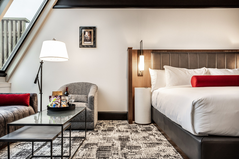 Bedroom 2, Bottleworks Hotel, Indianapolis