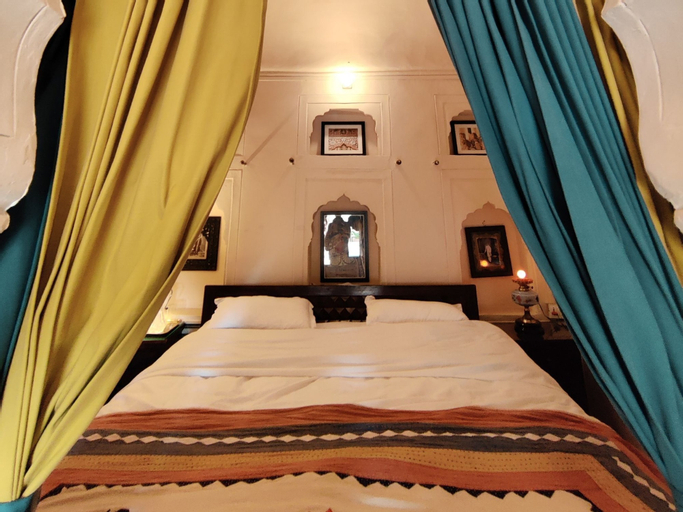 Bedroom 25