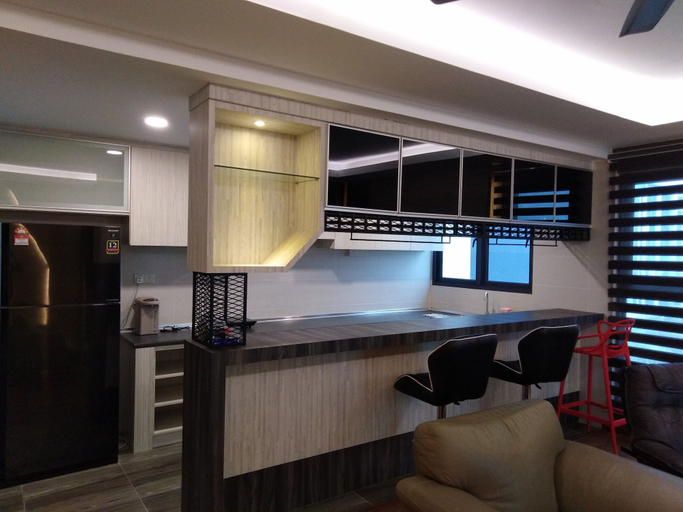 Others 5, Vivacity Jazz3 Kuching CozyLife10, Kuching