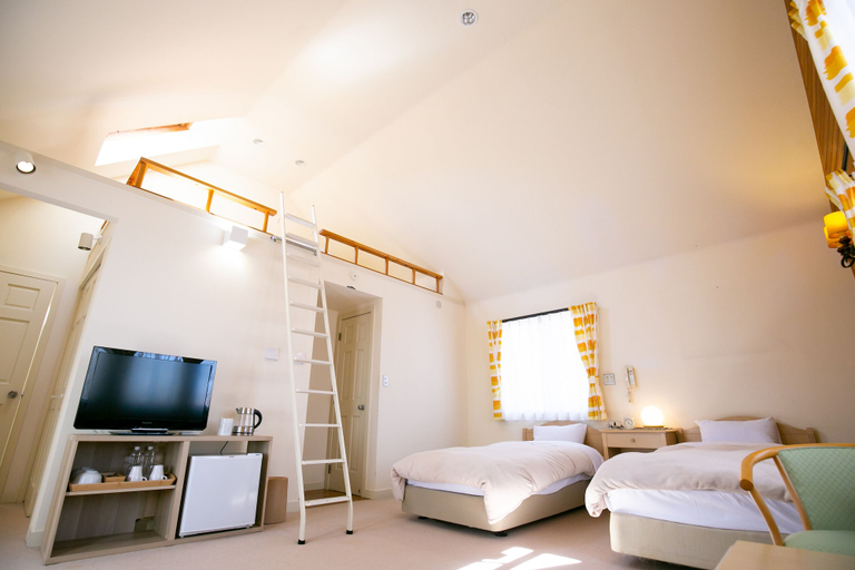 Bedroom 3, Ryosha Tsukiakari, Yamanakako