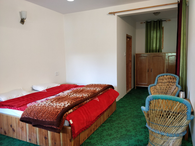 Bedroom 3, Madpackers Manali - Hostel, Kullu