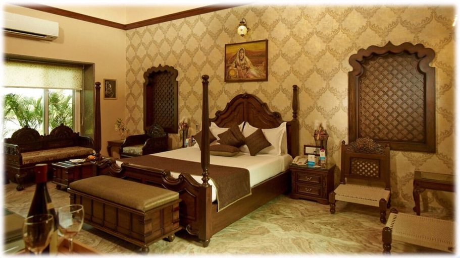 Bedroom 3, Neonz Resort & Club, Anand