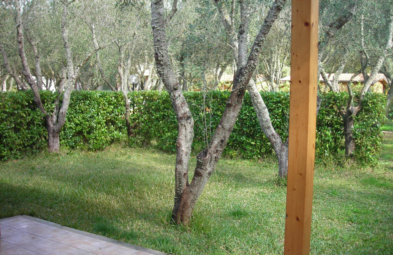 Others 4, Lu Podere, Lecce