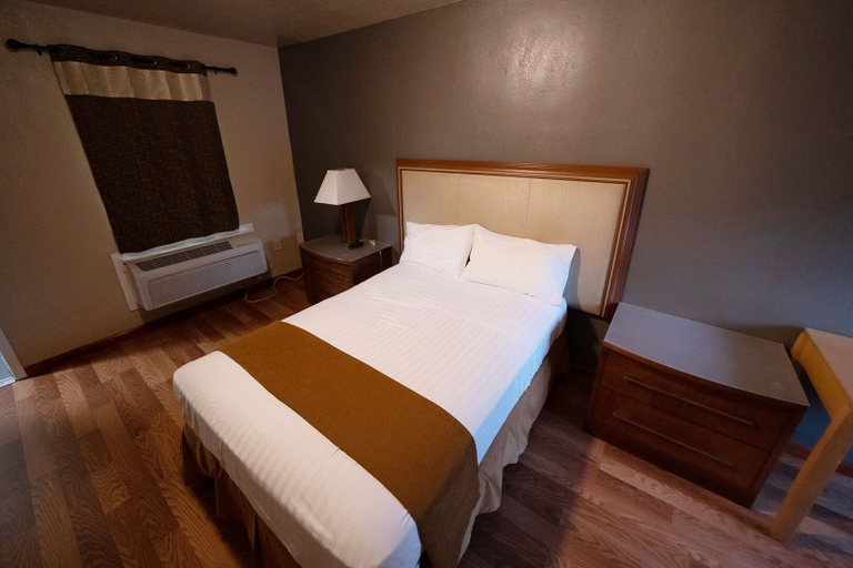 Bedroom 2, Stay inn suite, San Joaquin