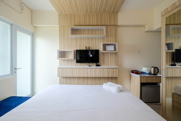 Bedroom 2, Elegant Studio Apartment @ Bogorienze Resort By Travelio, Bogor