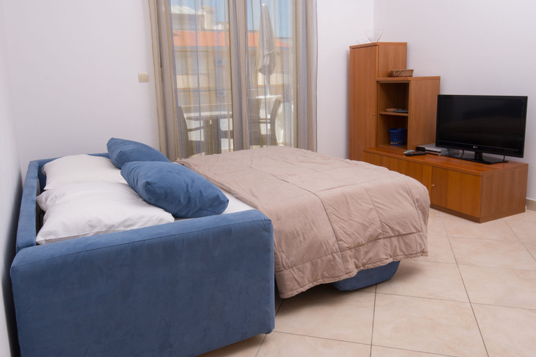 Bedroom 3, Apartments Flora, Premantura