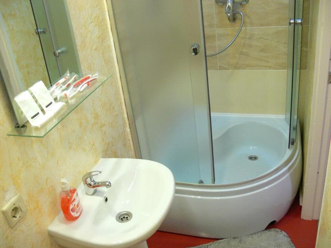 Bathroom 3, Apart Hotel Dom, Ovidiopol's'kyi