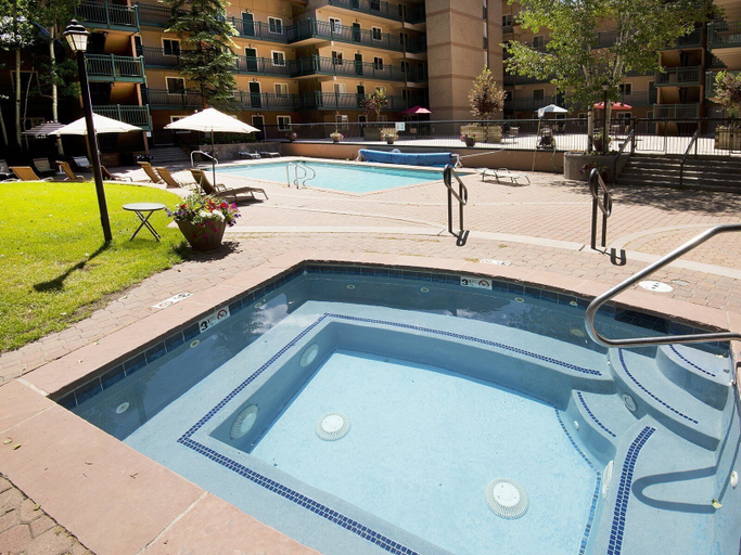 Sport & Beauty 4, Vantage Point Condo 105, Eagle