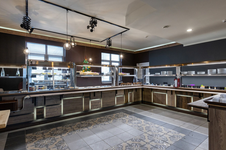Food & Drinks 5, Hotel 28, Sochi gorsovet