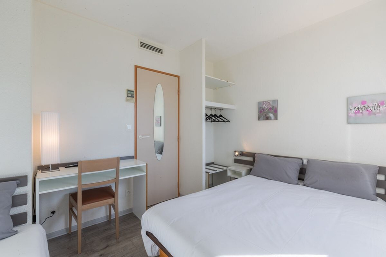 Bedroom 3, Hotel Aliotel, Landes