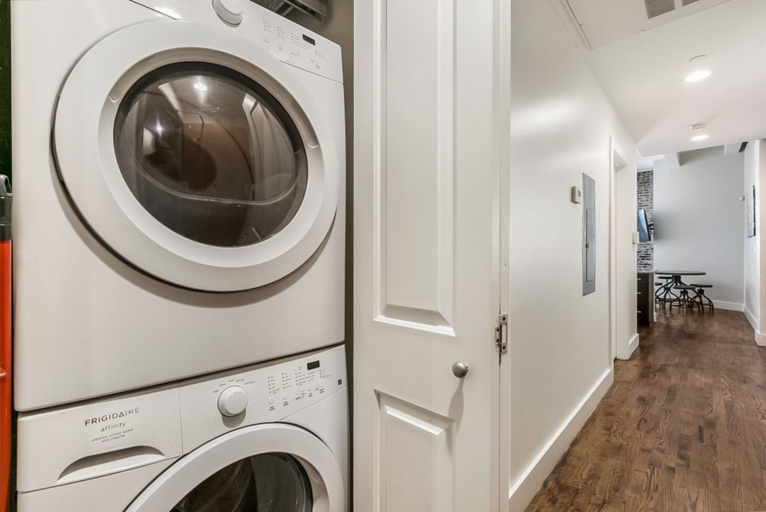 Bathroom 3, Merchant Lofts Comfy Condos – Walk Everywhere, Orleans