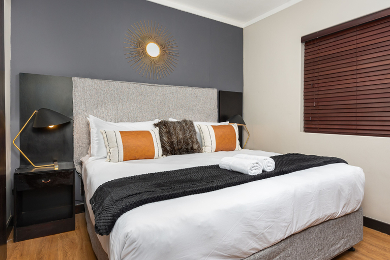 Bedroom 3, Icon 1402, City of Cape Town