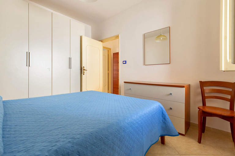 Room 5, 2100 Villetta Martina, Lecce