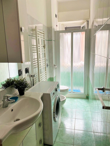 Bathroom, Tartini 13 Cozy apartment, Milano