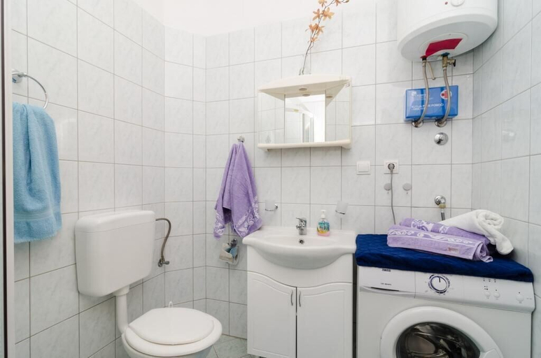 Bathroom 3, Apartments Mamma Mia, Župa Dubrovačka