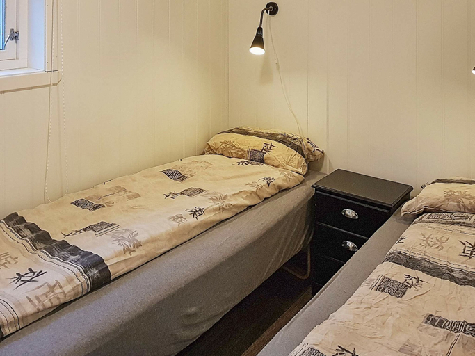 Bedroom 2, 10 Person Holiday Home in Urangsvåg, Bømlo