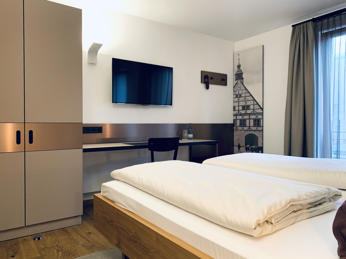 Bedroom 4, Stadthotel Kachelofen, Günzburg