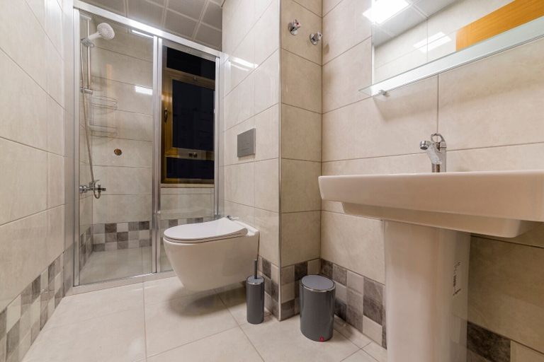 Bathroom 5, Business Hotel Antalya, Antalya