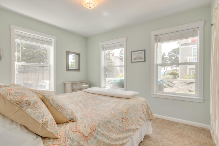 Bedroom 3, Dolce Vita, Lincoln