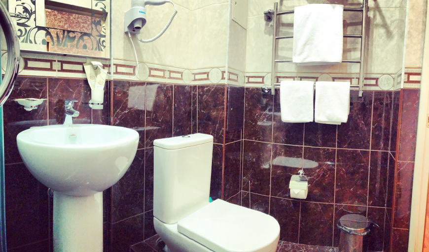 Bathroom 3, Golden Villa, Krasnodar gorsovet