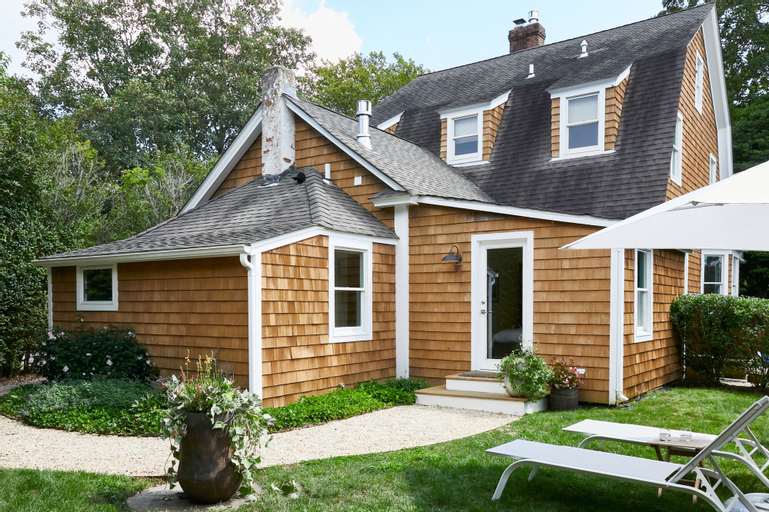 Exterior & Views 2, The Roundtree, Amagansett, Suffolk