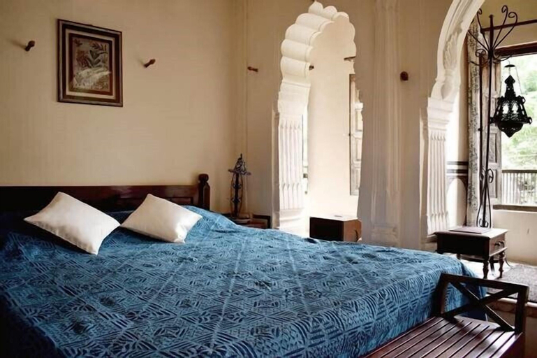 Bedroom 28