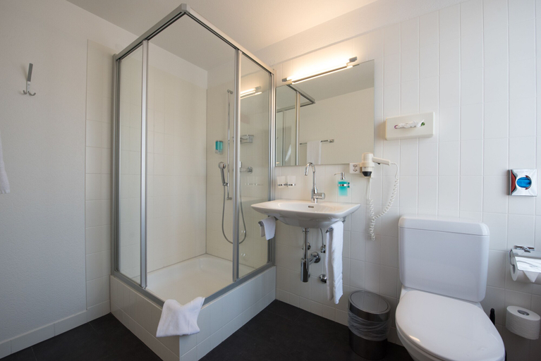 Bathroom 4, Hotel Jardin, Bern