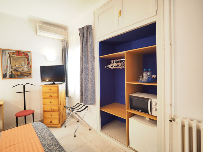 Others 4, Hotel Montserrat, Barcelona