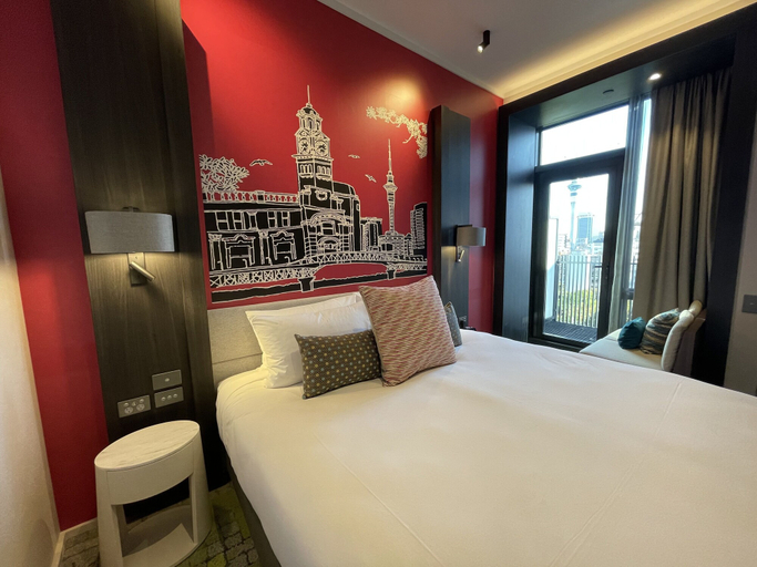 Bedroom 2, Mercure Auckland Queen Street, Waitakere