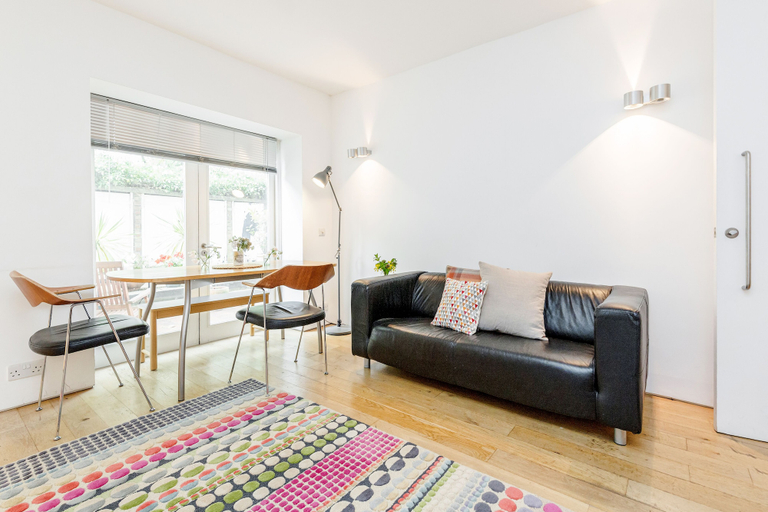 Others 5, Modern Holland Park apartment, London