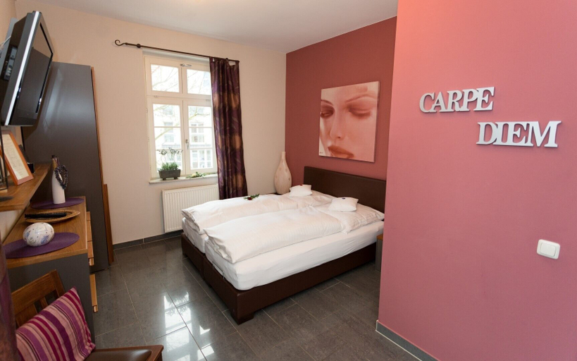 Bedroom 5, Hotel Homburger Hof, Hochtaunuskreis