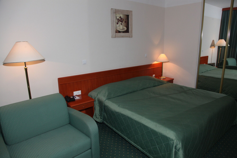 Bedroom 4, Hotel Aquapark Zusterna, Koper
