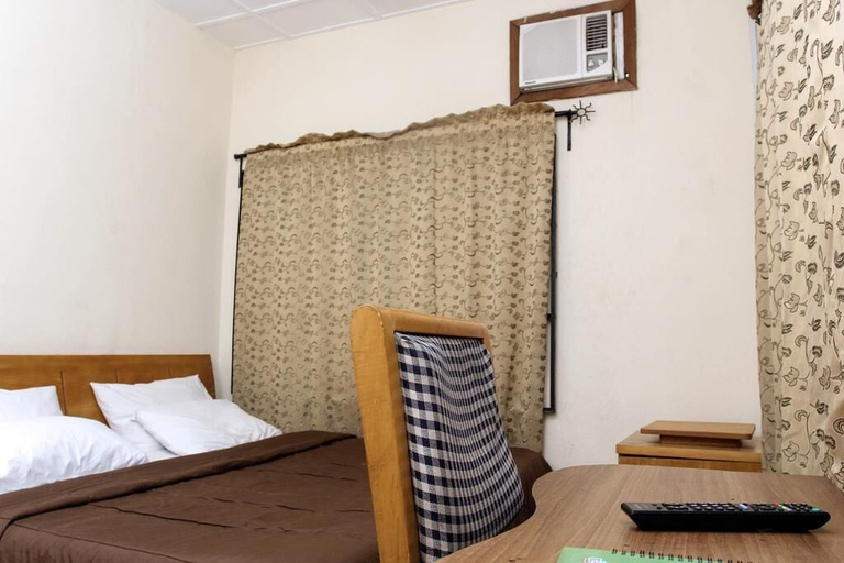 Bedroom 3, Sweet Dreams Hotel, Calabar