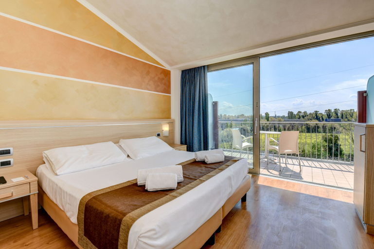 Bedroom 2, Hotel Rivus, Verona