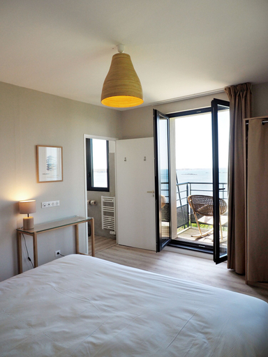 Bedroom 4, Le Roc'h Ar Mor, Finistère