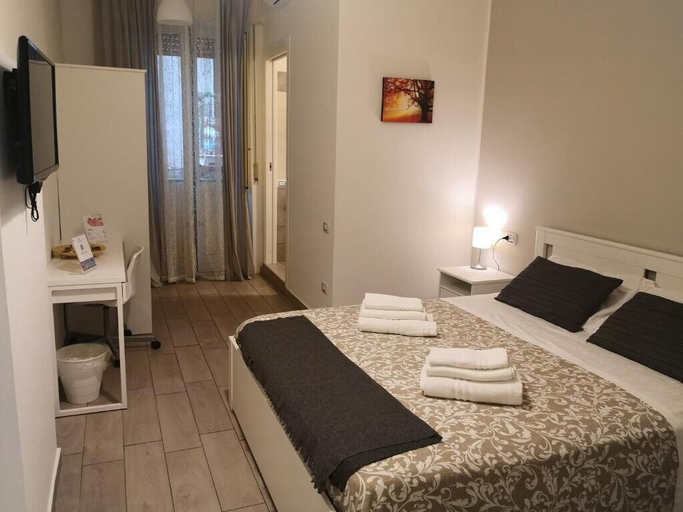 Bedroom 3, 'O Vic' Stritt, Napoli