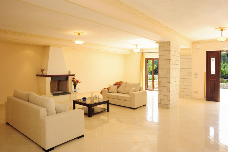 Others 5, Villa Argyro, Ionian Islands