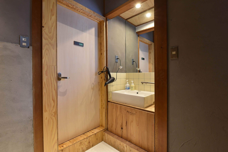 Bathroom 3, Cobaco Work&Camp, Sayō