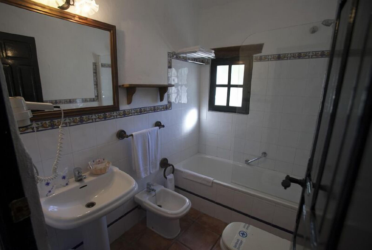 Bathroom 4, Hotel El Horcajo, Málaga
