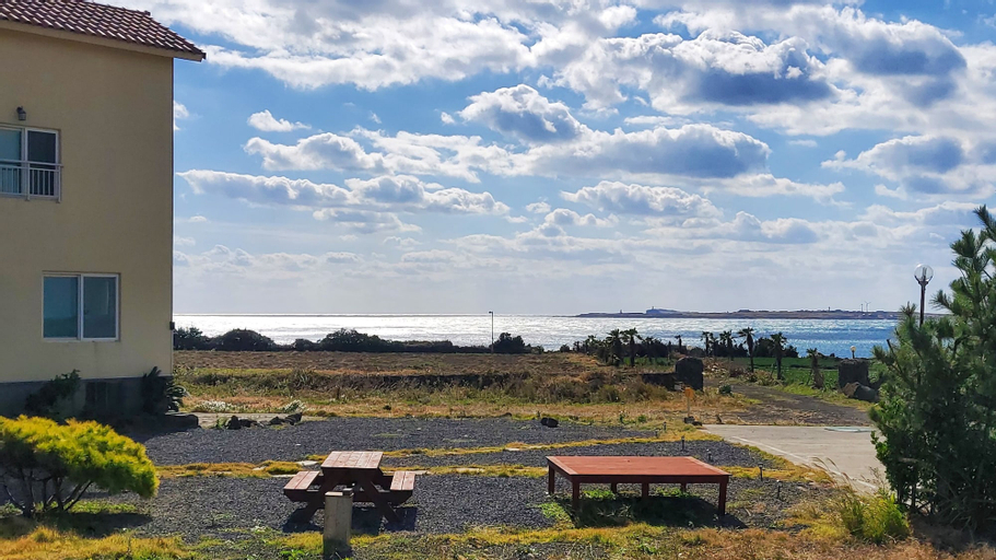 We Play, Seogwipo