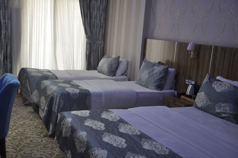 Bedroom 4, Crystall Hotel, Merkez