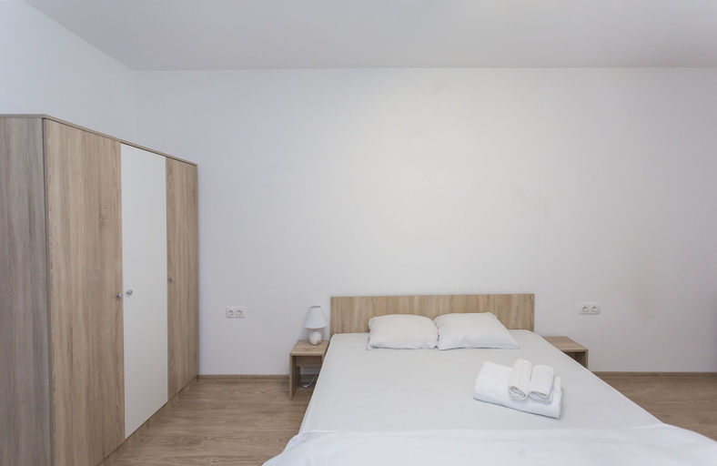 Bedroom 3, Bright 1bdr Apartment Near Center - Free Parking, Stolichna