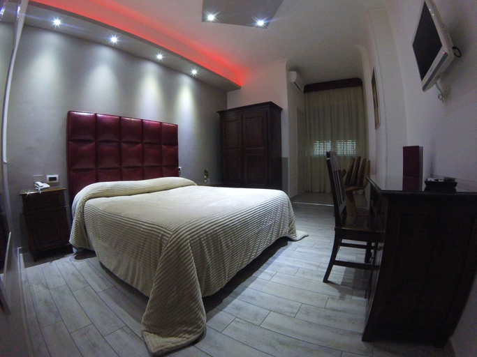 Bedroom 3, Runa Hotel, Napoli