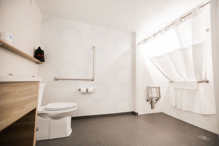 Bathroom 4, Tru By Hilton Yarmouth, Yarmouth