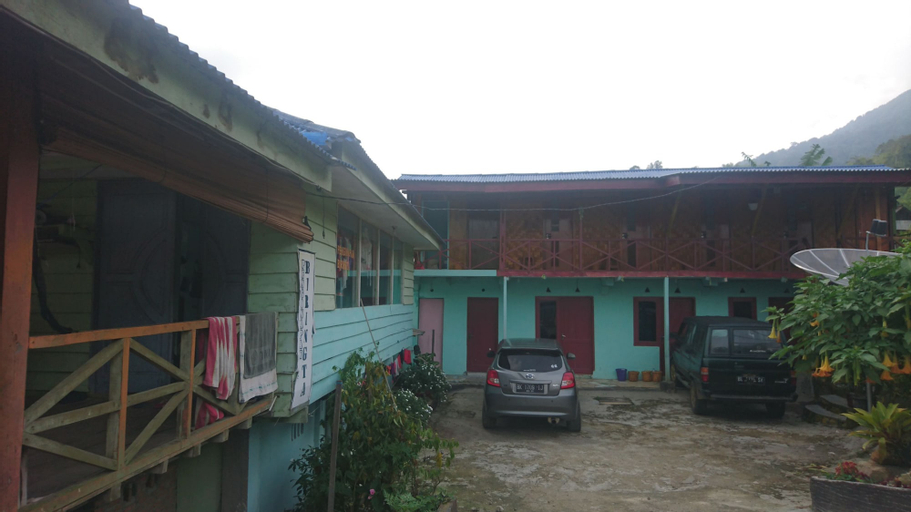 Exterior & Views 2, Penginapan Biringta, Karo