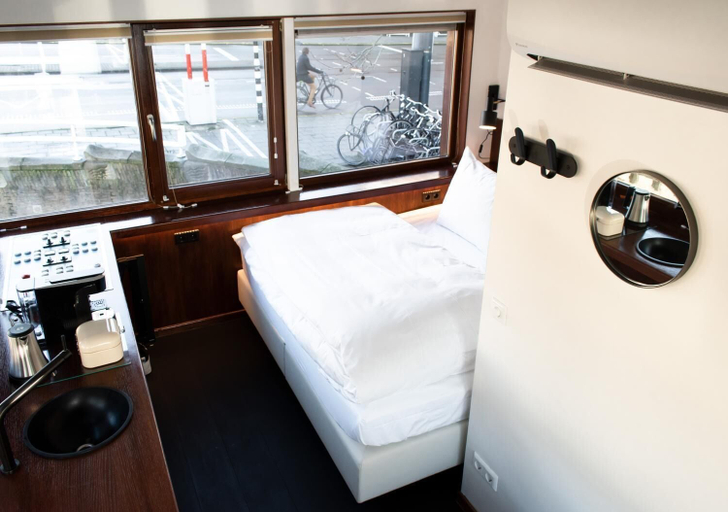 Bedroom 2, SWEETS - Zeilstraatbrug, Amsterdam