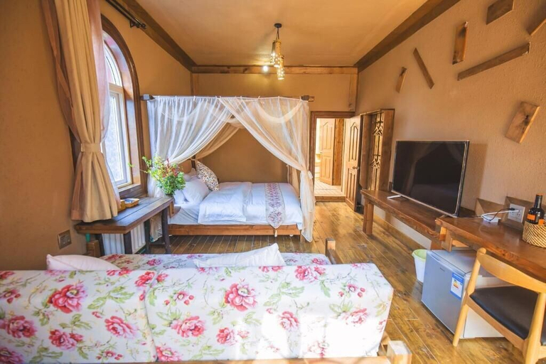 Bedroom 2, Guyue Caotang, Huzhou